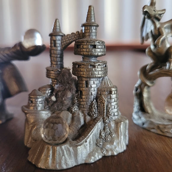 Fine Pewter Figurines with Wizard and Dragon (113) - Picture 4 of 8